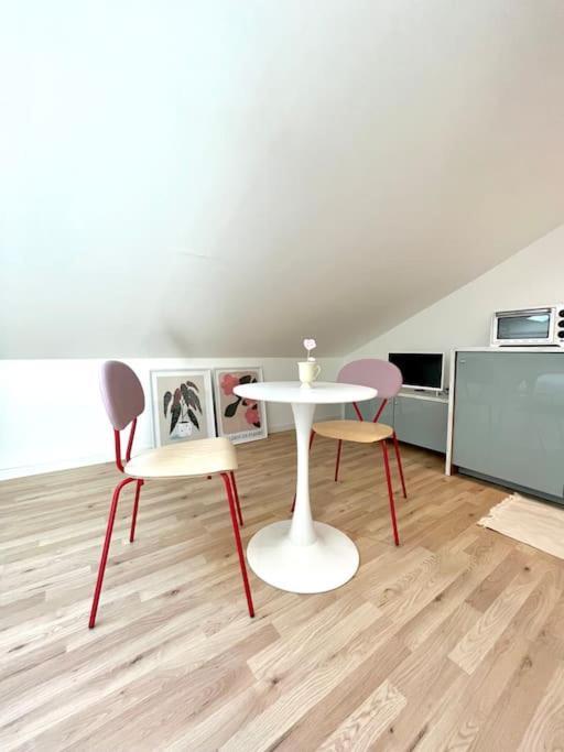 Appartamento Studio Jade : Charmant Logement Place Clemenceau Pau Esterno foto
