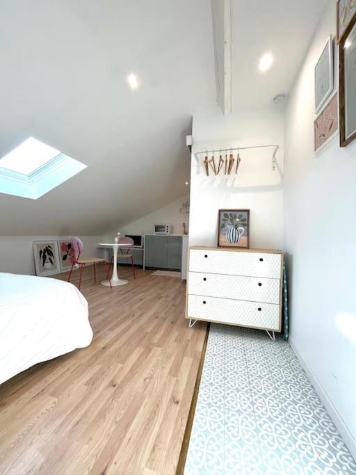 Appartamento Studio Jade : Charmant Logement Place Clemenceau Pau Esterno foto