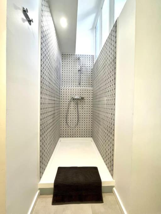 Appartamento Studio Jade : Charmant Logement Place Clemenceau Pau Esterno foto